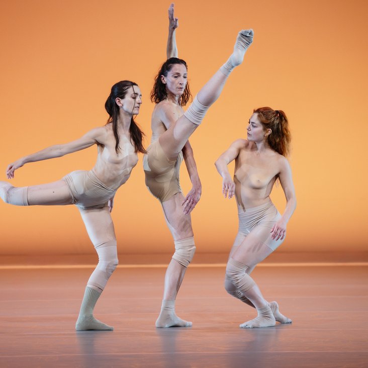 Compagnie Marie Chouinard performing MAGNIFICAT