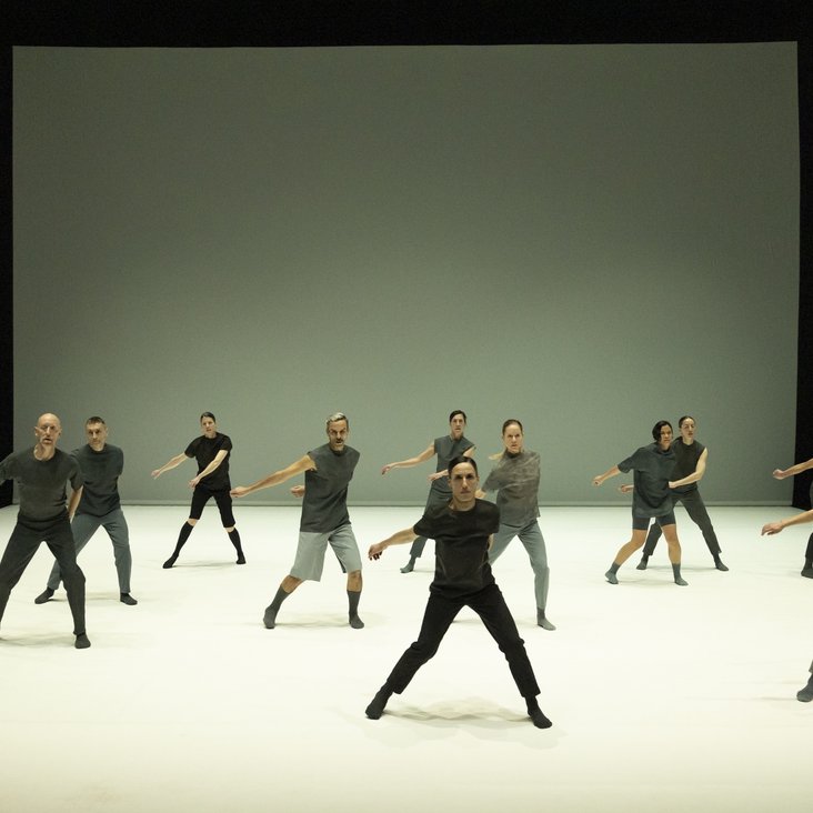 Dance On Ensemble performing MELLOWING
