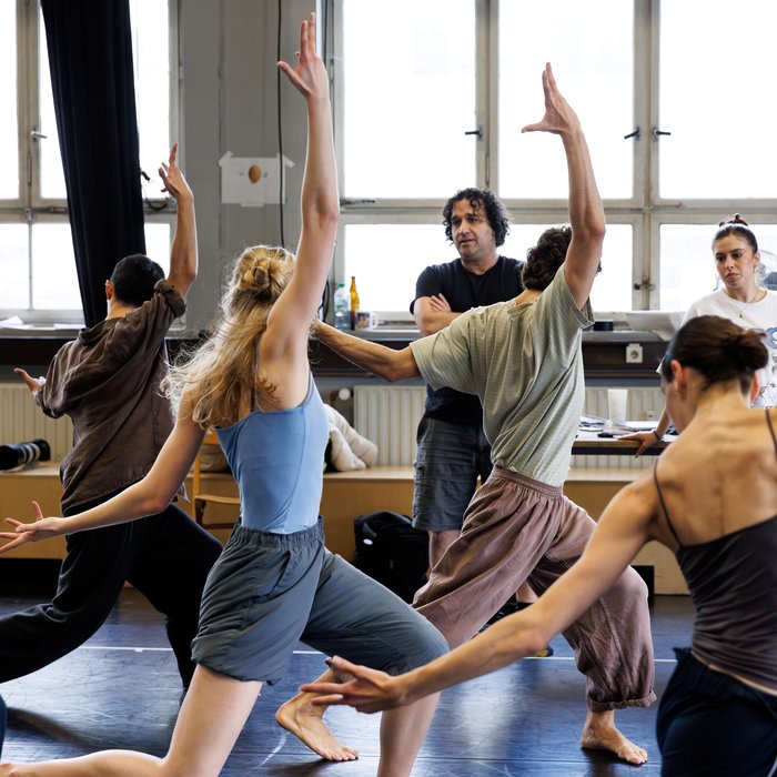 Die Gauthier Dance JUNIORS bei den Proben zu Barak Marshalls Stück "Barker"