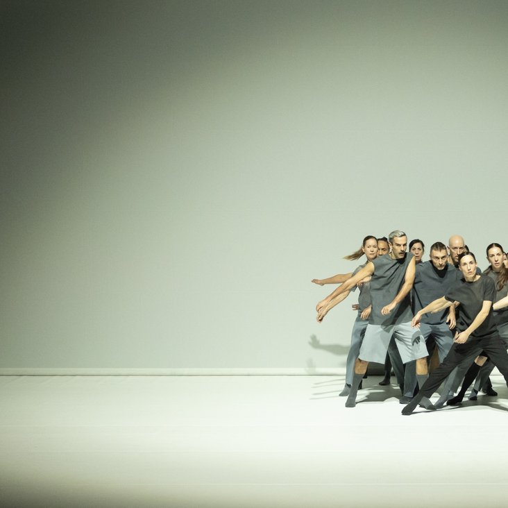 Dance On Ensemble performing MELLOWING