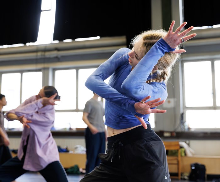 Die Gauthier Dance JUNIORS bei den Proben zu Barak Marshalls Stück "Barker"